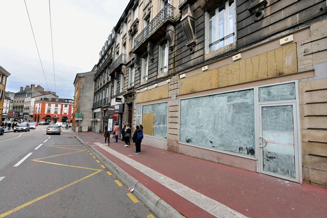 Le-Conseil-de-lOrdre-des-avocats-de-Limoges-refuse-louverture-dune-agence-en-raison-de-sa-vitrine.jpg