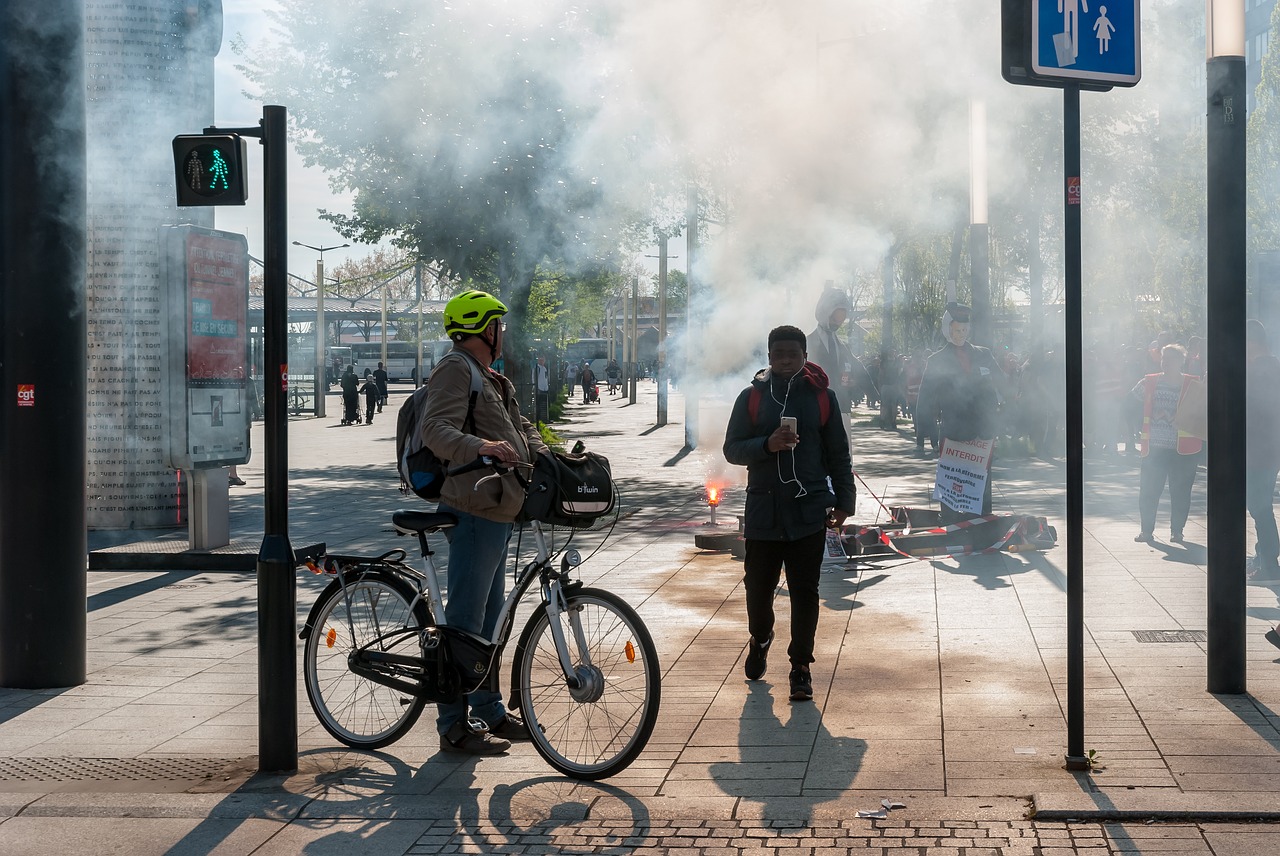 gilets-jaunes-degradations-vandalisme.jpg