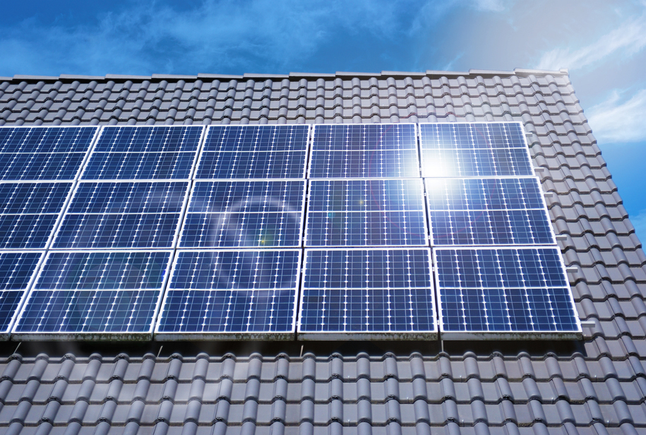 energies-renouvelables-marche-immobilier-obligation-panneaux-solaires-photovoltaiques.jpg