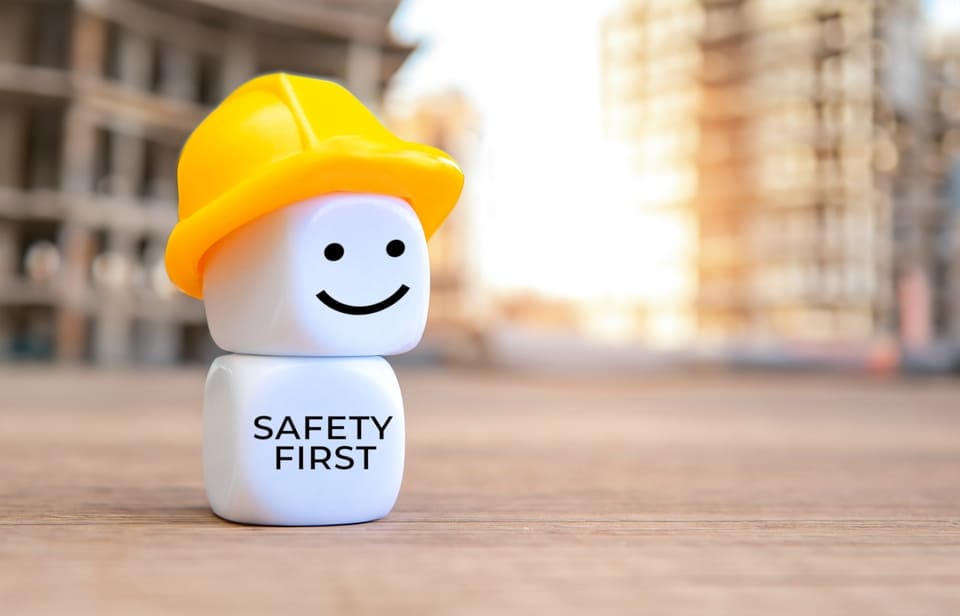 Travaux-de-mise-en-securite-d-un-bien-immobilier-qui-paie-quand-l-immeuble-est-en-copropriete.jpg